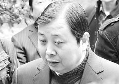 前国务院副总理回良玉送花圈悼念吴仁宝