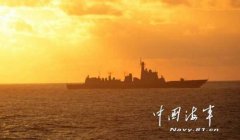中国南海舰队在西太平洋遭外国舰机跟踪侦察