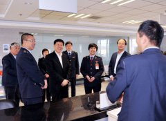 国税总局局长：及时回应纳税人诉求不收过头税