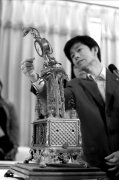 故宫将加速安装防砸窗摄像头 受损文物可修好