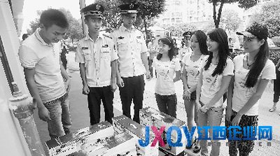 人民日报：因缺乏法律城管成“乱罚款”代名词